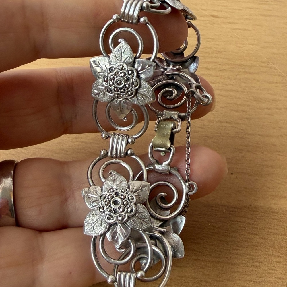 VINTAGE STERLING SILVER ORNATE FLORAL FLOWER MARCASITE BRACELET UNIQUE UNUSUAL - Picture 14 of 16